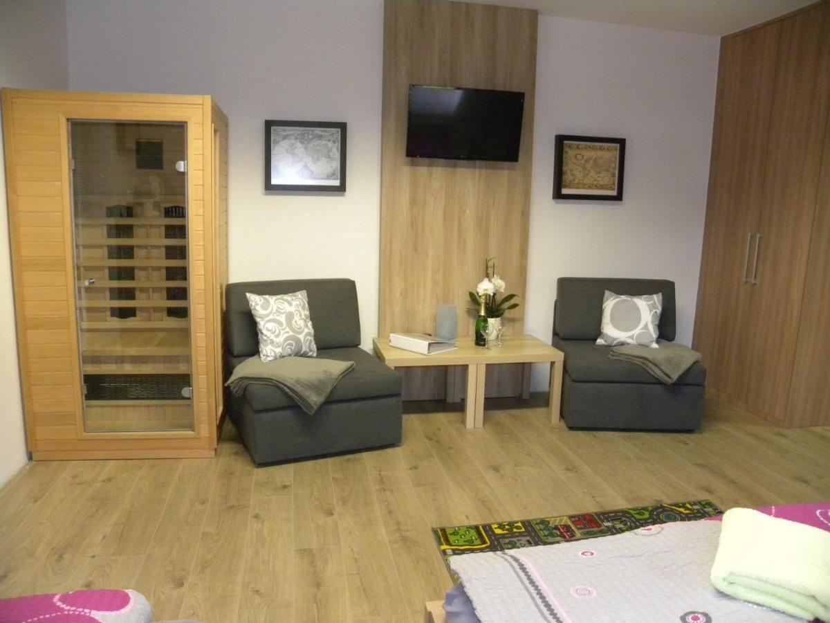 Apartment Wellness Vlckova Exteriör bild